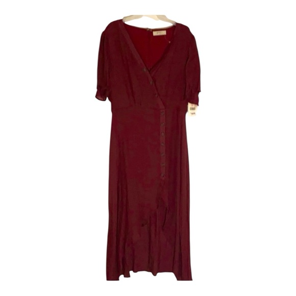 NEW ALTAR'D STATE DRESS - Picture 3 of 4